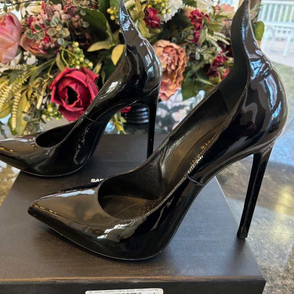 YSL Black Patent Thorn 5"+ High Heels, Euro 39